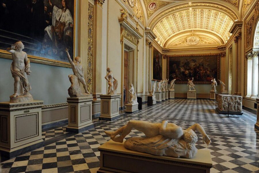 Florence: Uffizi Gallery Master Class Skip-the-Line Tour - Where You Meet and How the Skip-the-Line Feels in Real Life