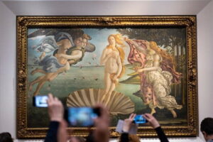 Private Family Tour - Uffizi Gallery for Kids - How the treasure hunt approach works inside the museum