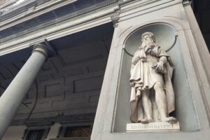 Skip-the-Line Uffizi Museum and Galleries Private Guided Tour for Kids and Families in Florence - Inside the Uffizi: how the visit stays kid-active