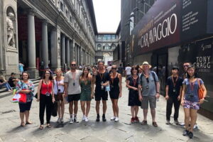 Uffizi and Accademia Small Group Guided Tour - Le Gallerie Degli Uffizi: the guided highlights, plus breathing room