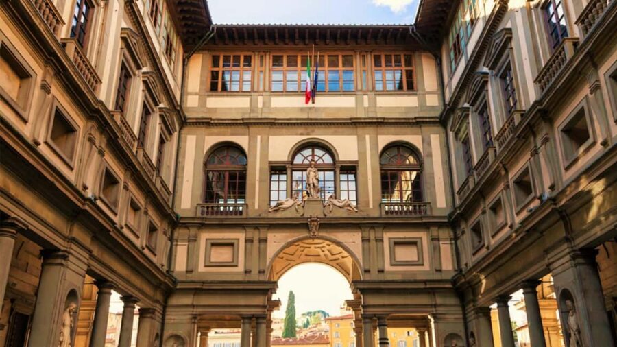Uffizi Gallery: Small Group Guided Tour with Skip-the-Line - Expert stories, headsets, and a group size that doesn’t fight you