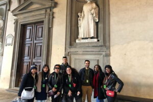 Uffizi Gallery Small Group Tour with Guide - Priority entry and security: the real logistics
