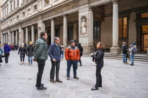 Uffizi Gallery Tour with Botticelli & Michelangelo - How the radio headset changes everything in crowded rooms