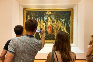 UFFIZI Private Tour in Florence Italy - Private tour rhythm: headsets, questions, and real interaction